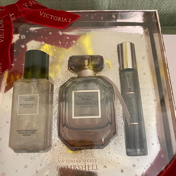 Victoria’s Secret Bombshell Seduction Gift Set - Picture 3 of 4